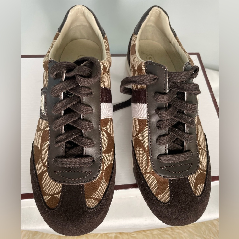 Coach Athletic Tennis Runner
Size 5
Brown